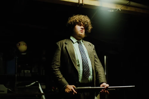 Still frame 115 from Bugonia (2025) directed by Yorgos Lanthimos