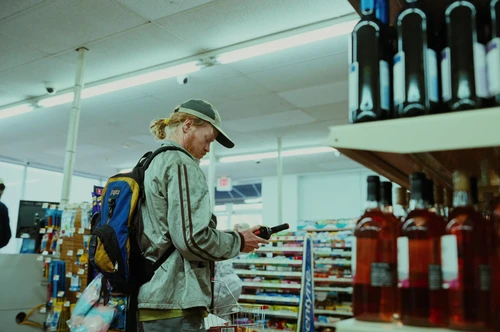 Still frame 134 from Bugonia (2025) directed by Yorgos Lanthimos