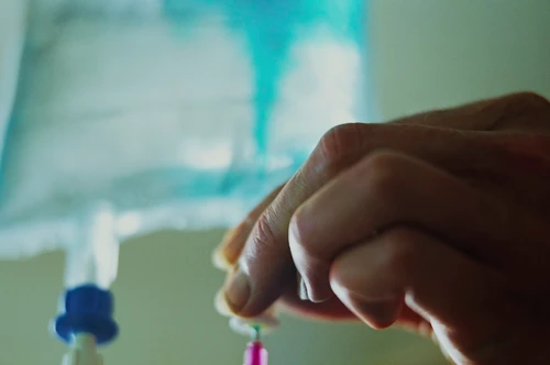 Still frame 201 from Bugonia (2025) directed by Yorgos Lanthimos