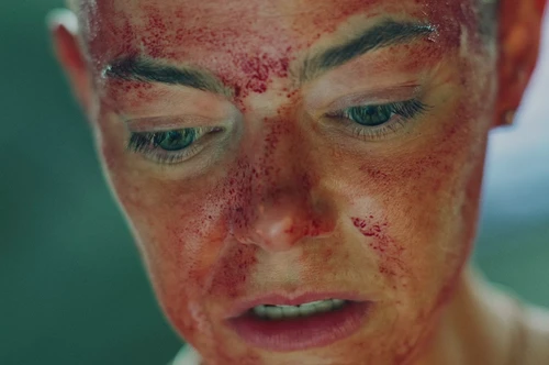 Still frame 206 from Bugonia (2025) directed by Yorgos Lanthimos