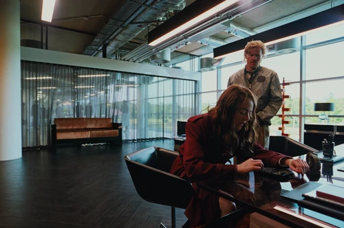 Still frame 226 from Bugonia (2025) directed by Yorgos Lanthimos