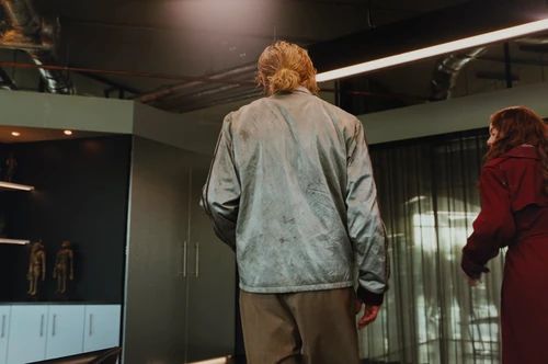 Still frame 233 from Bugonia (2025) directed by Yorgos Lanthimos