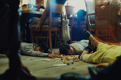 Still frame 264 from Bugonia (2025) directed by Yorgos Lanthimos