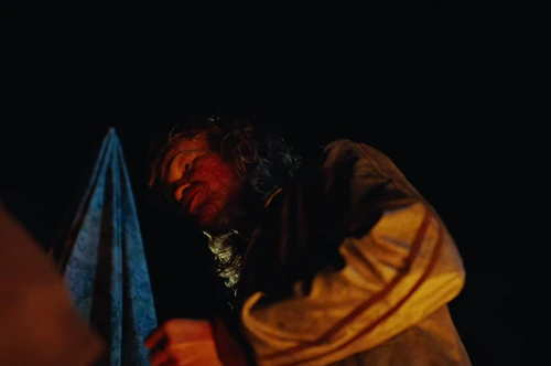 Still frame 26 from Bugonia (2025) directed by Yorgos Lanthimos