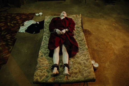 Still frame 52 from Bugonia (2025) directed by Yorgos Lanthimos