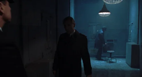 Still frame 5 from Catch Me If You Can (2002) directed by Steven Spielberg