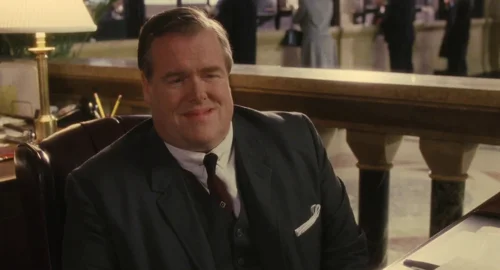 Still frame 13 from Catch Me If You Can (2002) directed by Steven Spielberg