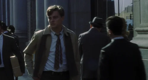 Still frame 32 from Catch Me If You Can (2002) directed by Steven Spielberg