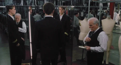 Still frame 35 from Catch Me If You Can (2002) directed by Steven Spielberg