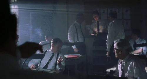 Still frame 45 from Catch Me If You Can (2002) directed by Steven Spielberg