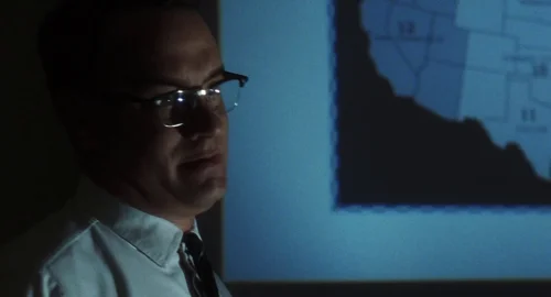 Still frame 46 from Catch Me If You Can (2002) directed by Steven Spielberg