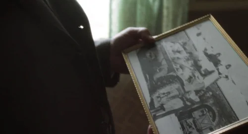 Still frame 80 from Catch Me If You Can (2002) directed by Steven Spielberg