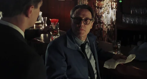 Still frame 100 from Catch Me If You Can (2002) directed by Steven Spielberg
