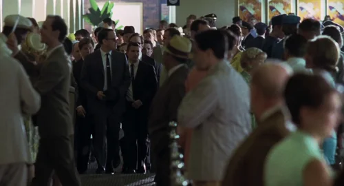 Still frame 114 from Catch Me If You Can (2002) directed by Steven Spielberg