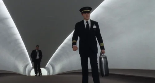 Still frame 143 from Catch Me If You Can (2002) directed by Steven Spielberg