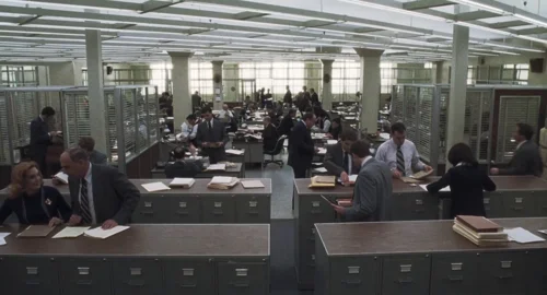 Still frame 147 from Catch Me If You Can (2002) directed by Steven Spielberg