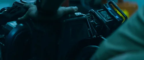 Still frame 84 from Chappie (2015) directed by Neill Blomkamp