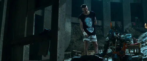 Still frame 112 from Chappie (2015) directed by Neill Blomkamp