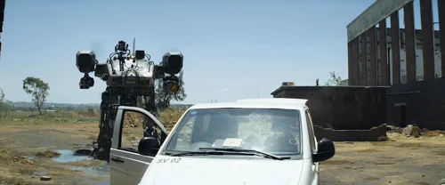 Still frame 154 from Chappie (2015) directed by Neill Blomkamp