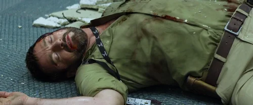 Still frame 166 from Chappie (2015) directed by Neill Blomkamp