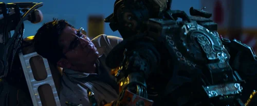 Still frame 167 from Chappie (2015) directed by Neill Blomkamp