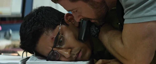 Still frame 56 from Chappie (2015) directed by Neill Blomkamp