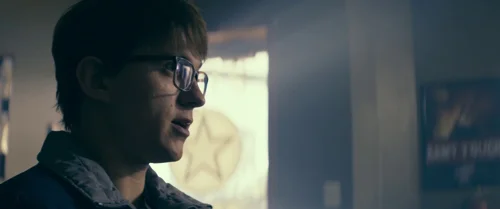 Still frame 18 from Cherry (2021) directed by Anthony Russo, Joe Russo