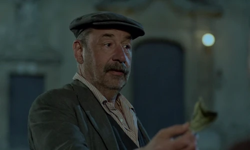 Still frame 76 from Cinema Paradiso (1988) directed by Giuseppe Tornatore