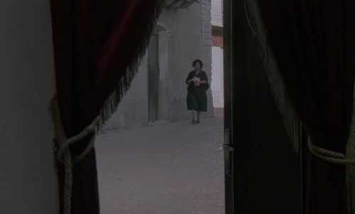 Still frame 95 from Cinema Paradiso (1988) directed by Giuseppe Tornatore