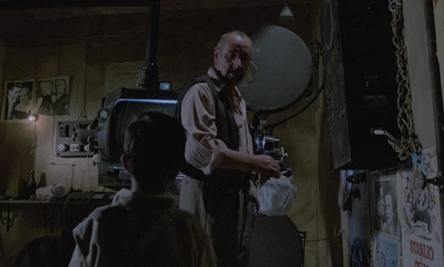 Still frame 98 from Cinema Paradiso (1988) directed by Giuseppe Tornatore