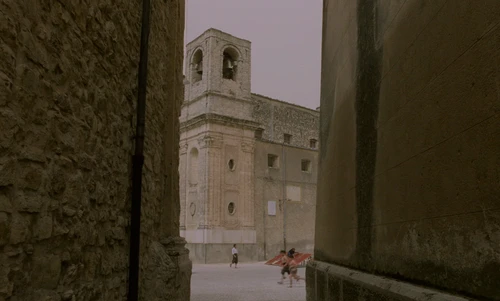 Still frame 105 from Cinema Paradiso (1988) directed by Giuseppe Tornatore