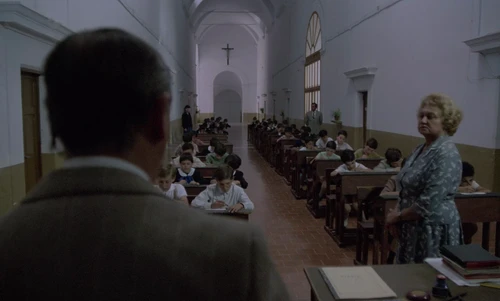 Still frame 108 from Cinema Paradiso (1988) directed by Giuseppe Tornatore