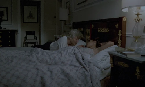 Still frame 12 from Cinema Paradiso (1988) directed by Giuseppe Tornatore