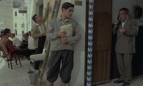 Still frame 129 from Cinema Paradiso (1988) directed by Giuseppe Tornatore