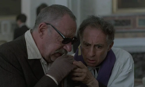 Still frame 151 from Cinema Paradiso (1988) directed by Giuseppe Tornatore