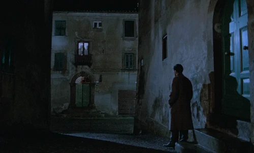 Still frame 162 from Cinema Paradiso (1988) directed by Giuseppe Tornatore