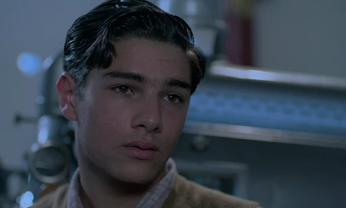 Still frame 165 from Cinema Paradiso (1988) directed by Giuseppe Tornatore
