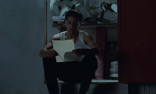Still frame 176 from Cinema Paradiso (1988) directed by Giuseppe Tornatore