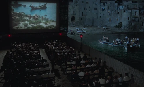 Still frame 179 from Cinema Paradiso (1988) directed by Giuseppe Tornatore