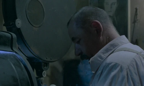 Still frame 21 from Cinema Paradiso (1988) directed by Giuseppe Tornatore