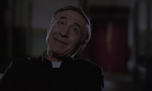 Still frame 26 from Cinema Paradiso (1988) directed by Giuseppe Tornatore
