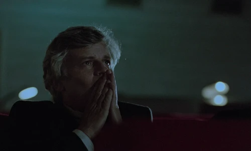 Still frame 199 from Cinema Paradiso (1988) directed by Giuseppe Tornatore
