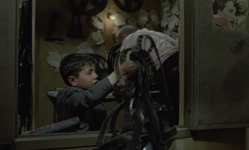 Still frame 35 from Cinema Paradiso (1988) directed by Giuseppe Tornatore