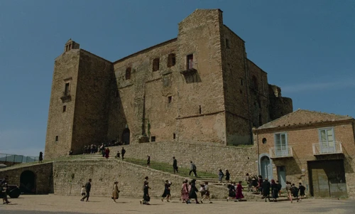 Still frame 44 from Cinema Paradiso (1988) directed by Giuseppe Tornatore