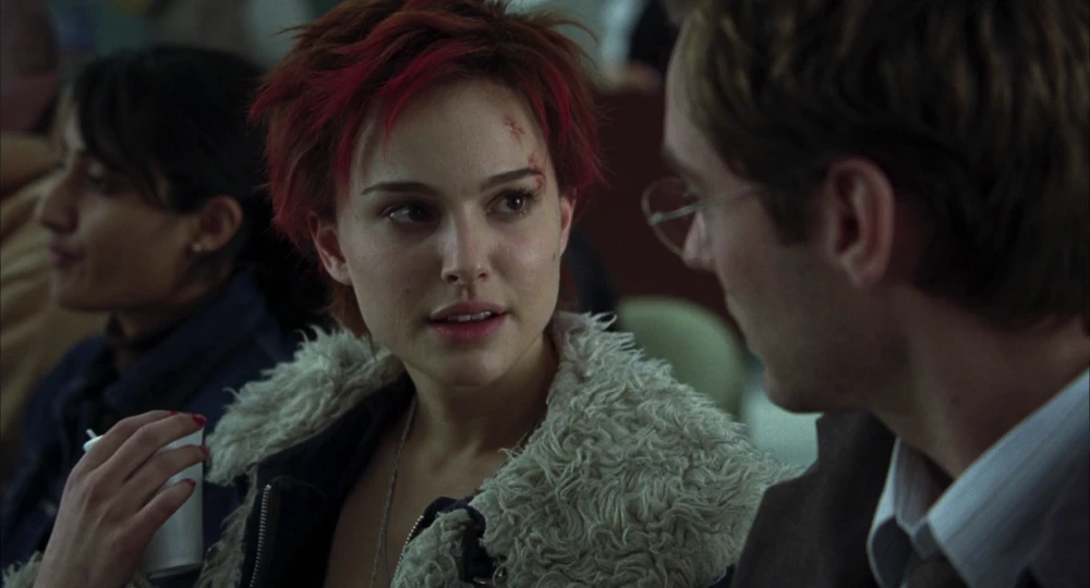 Still frame 7 from Closer (2004) directed by Mike Nichols