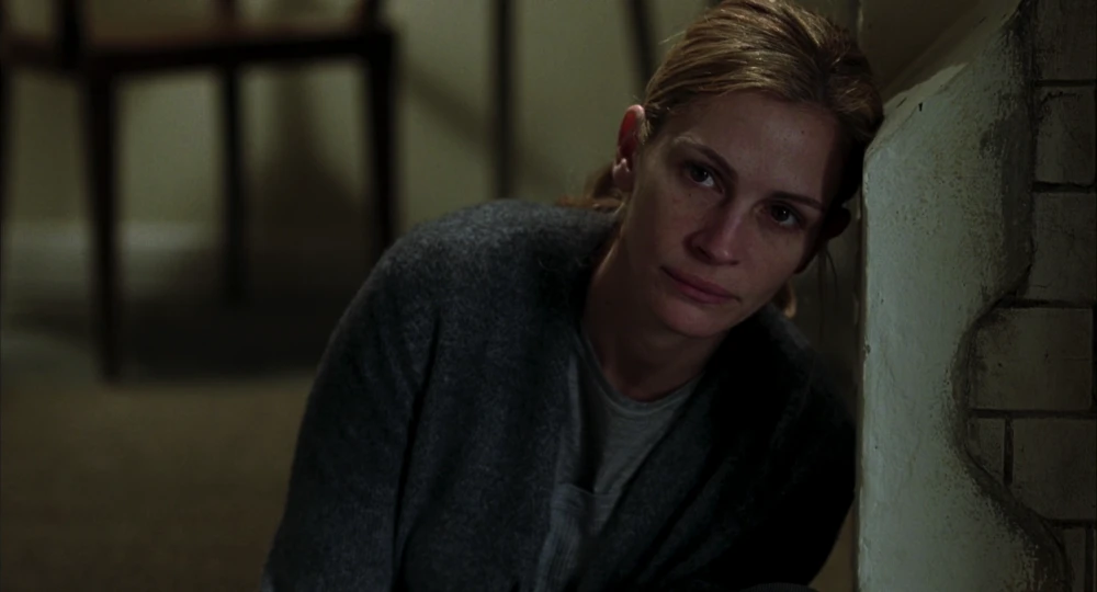 Still frame 105 from Closer (2004) directed by Mike Nichols
