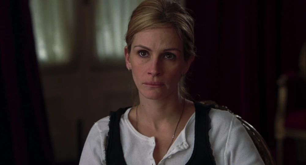 Still frame 135 from Closer (2004) directed by Mike Nichols