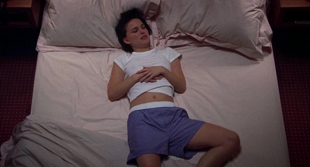 Still frame 152 from Closer (2004) directed by Mike Nichols
