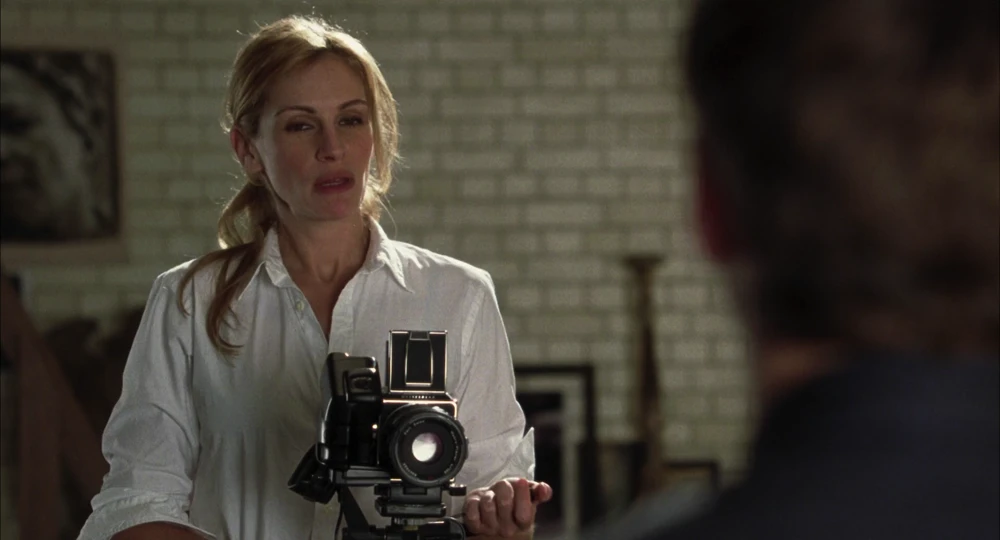 Still frame 20 from Closer (2004) directed by Mike Nichols
