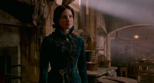 Still frame 98 from Crimson Peak (2015) directed by Guillermo del Toro